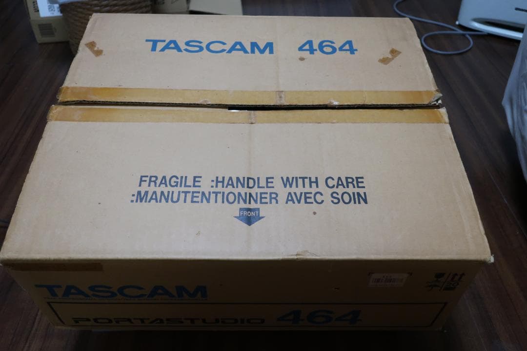 TASCAM PORTASTUDIO 464 マルチトラックレコーダー