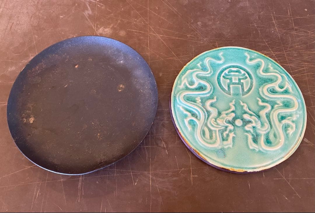 中国青磁タイル　龍・玉　鑑賞台座　　２点セット ヴィンテージ　レア 台湾茶器