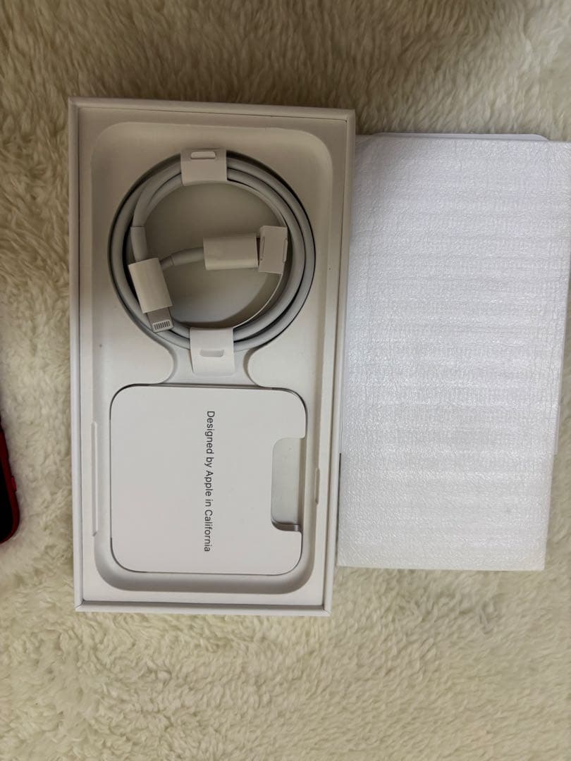 SIMフリー 美品 iPhone SE3 128GB レッド iFace付き