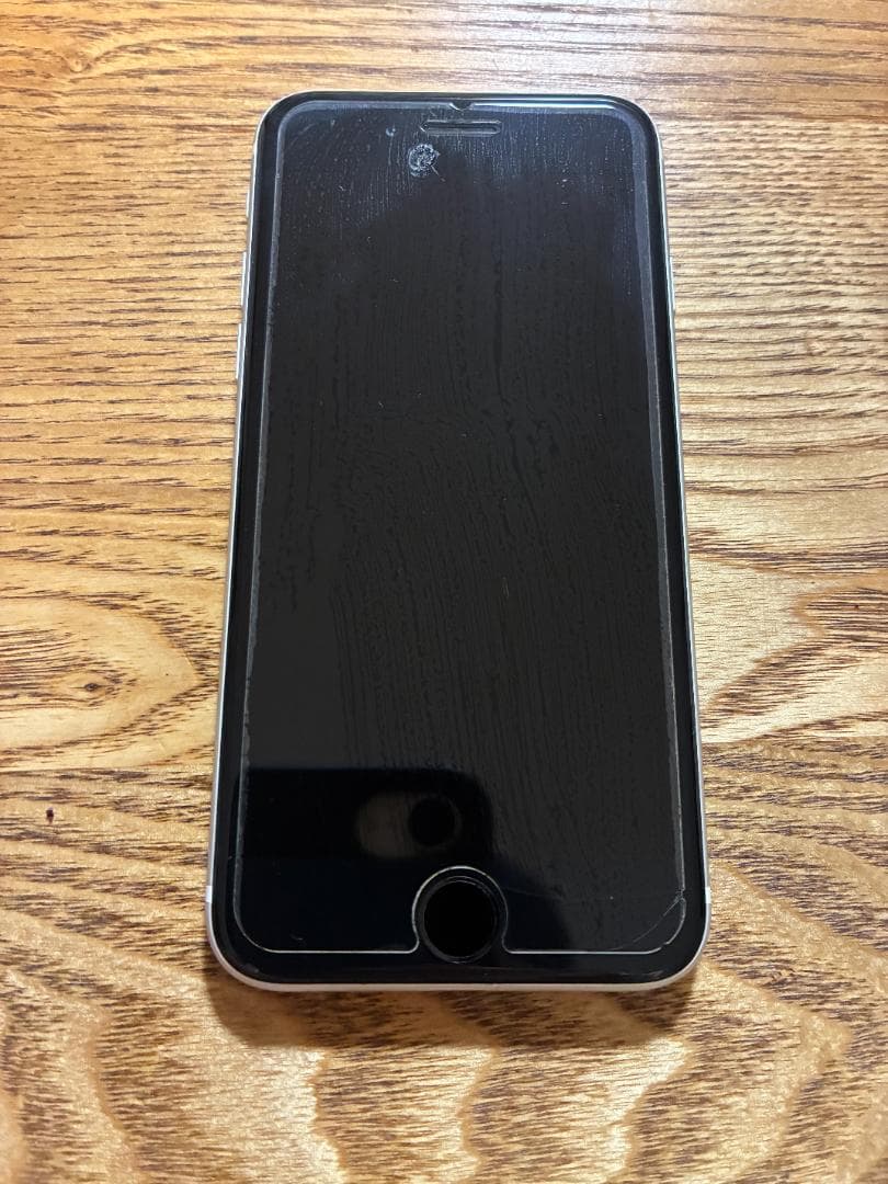 Apple iPhone SE 第二世代 64GB