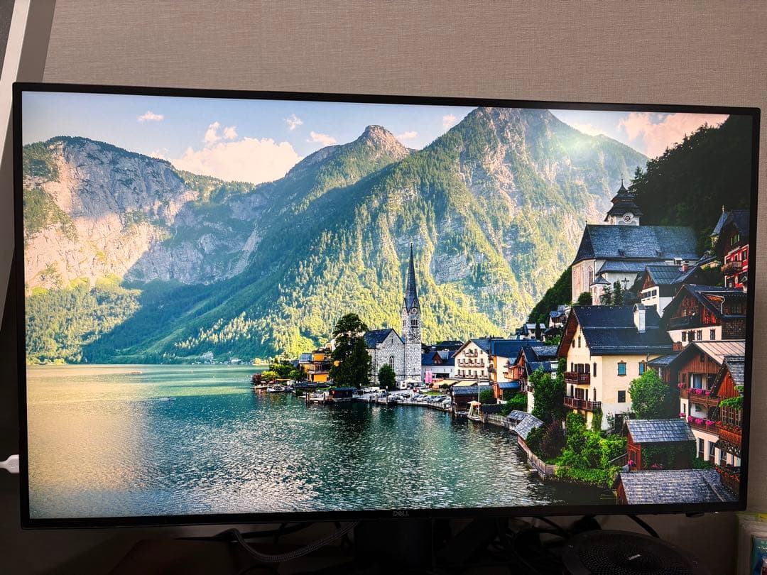 Dell U2720QM 27インチ 4K USB-Cモニター