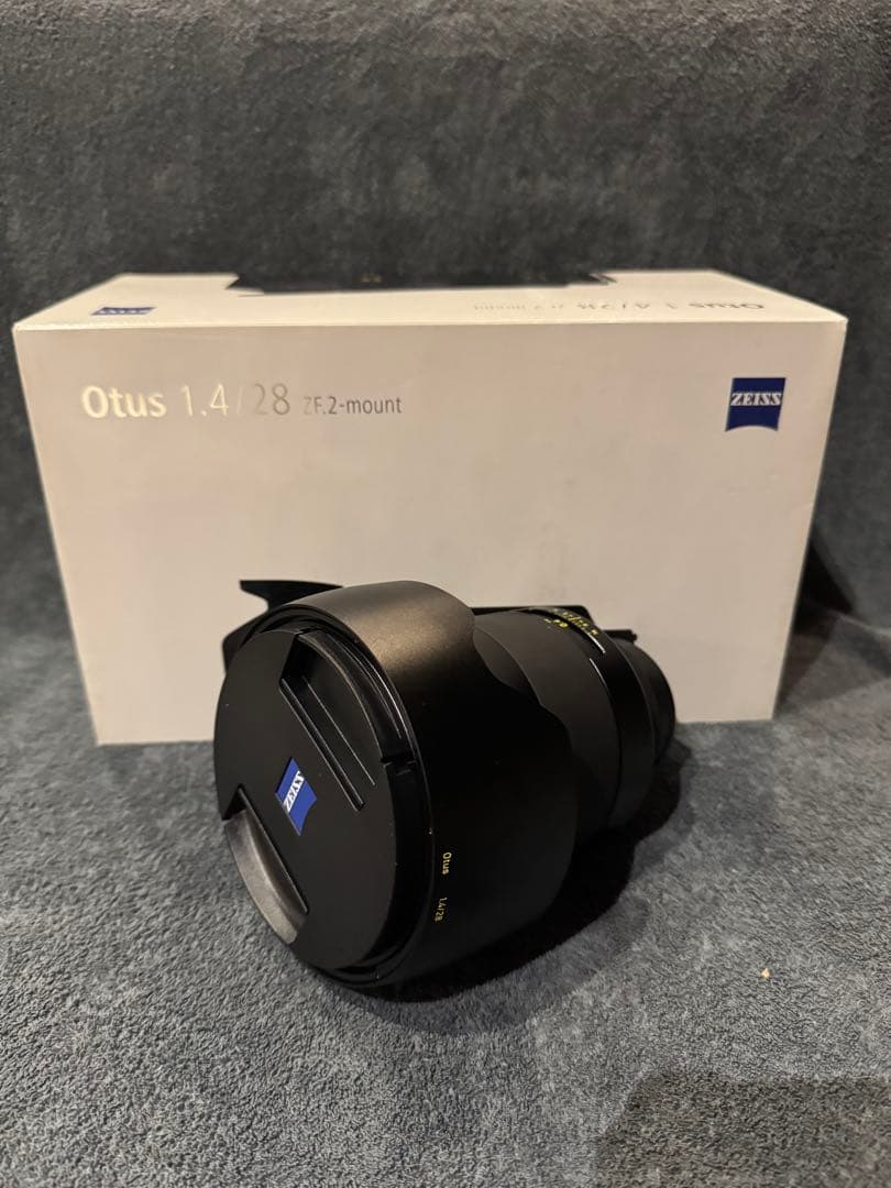 ほぼ未使用Zeiss Otus 28mm f/1.4 ZF.2レンズ