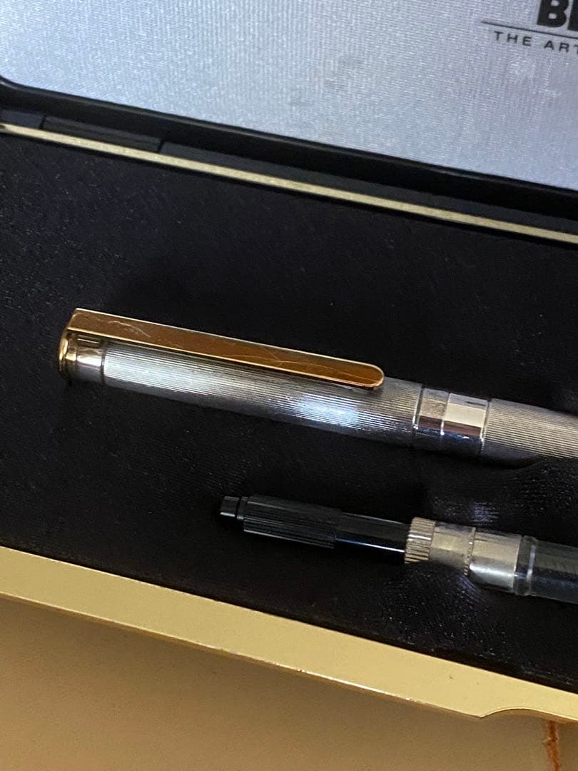 モンブランMONT BLANC 万年筆 スリム　ペン先 18K/750金ゴールド