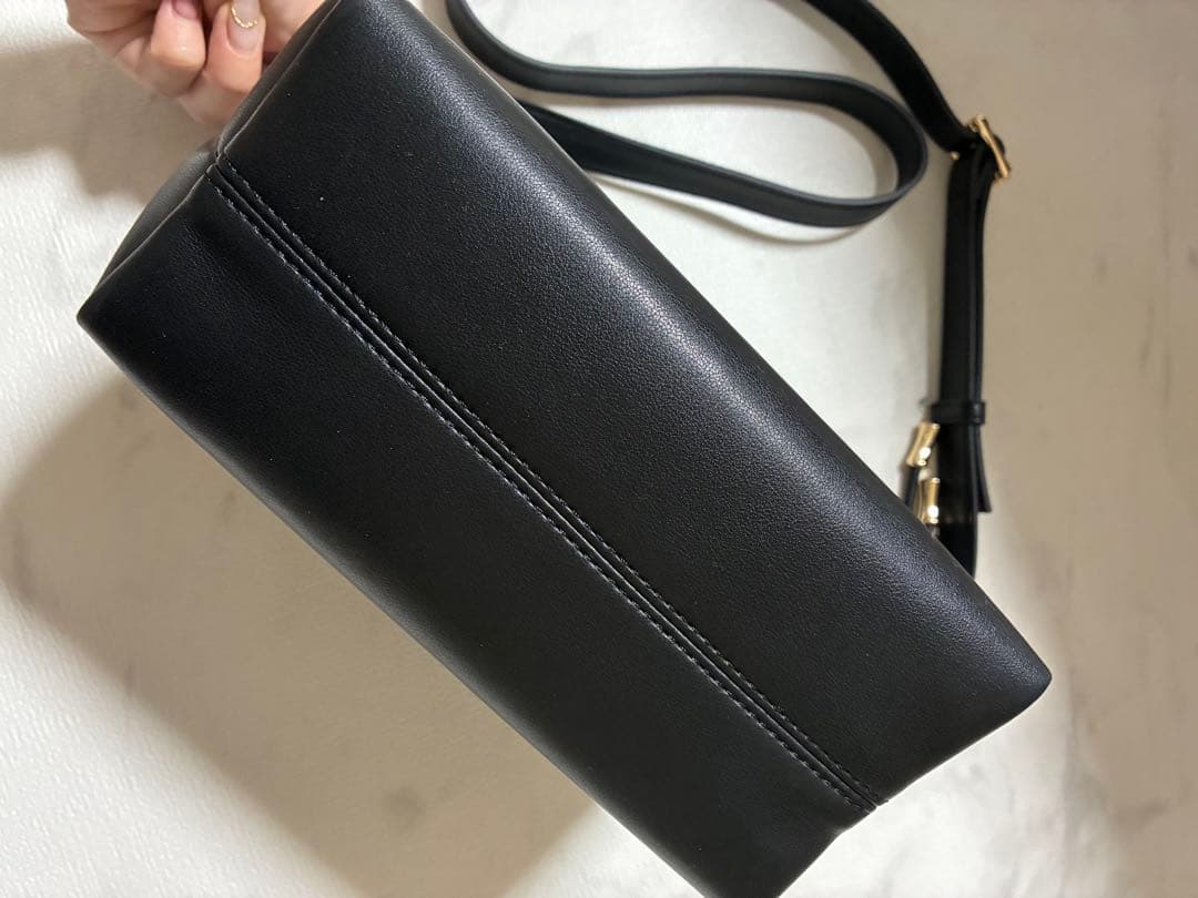 アーペーセーショルダーバッグ