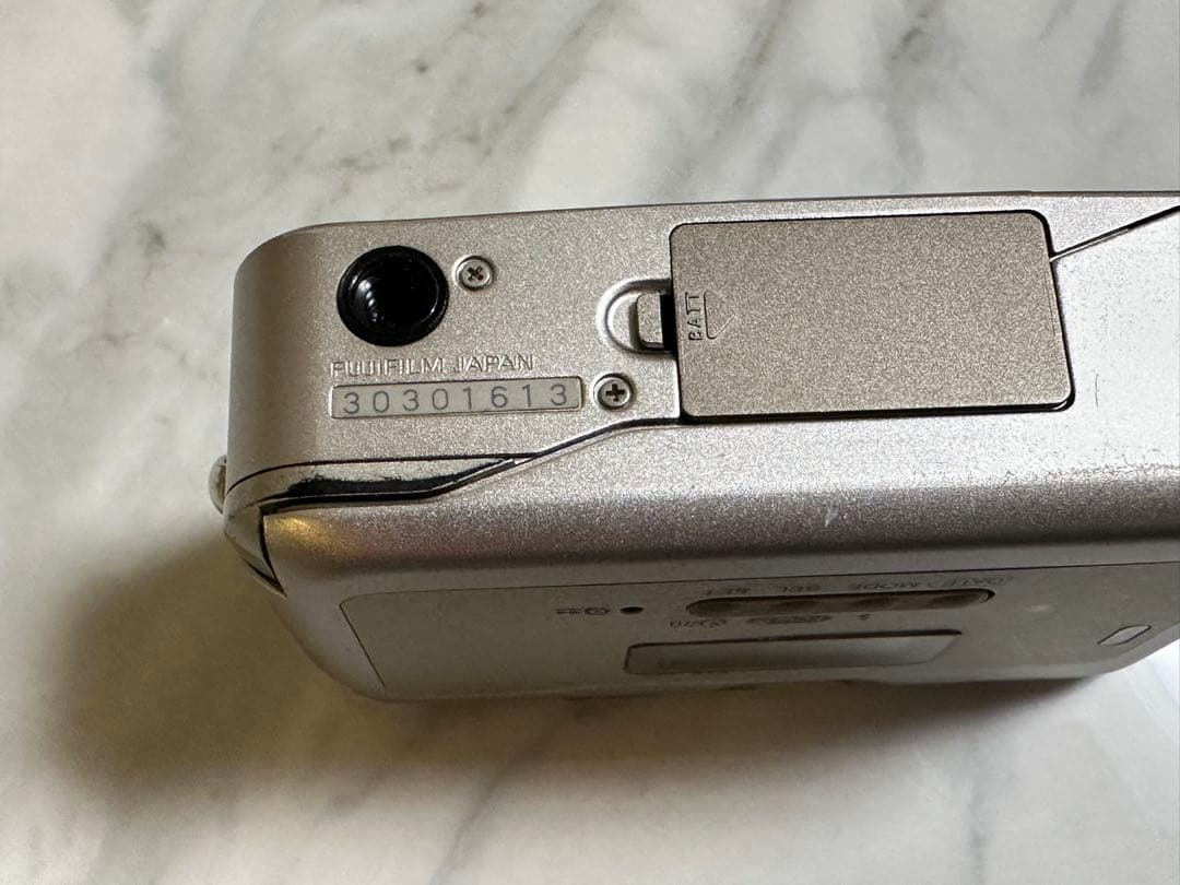 【ジャンク】FUJIFILM tiara Ⅱ フィルムカメラ