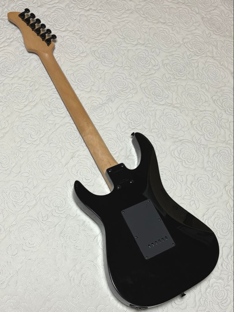 FERNANDES フェルナンデス ストラトキャスター タイプ ブラック