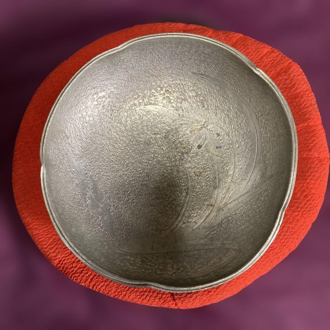 錫　花形水仙文様　菓子器