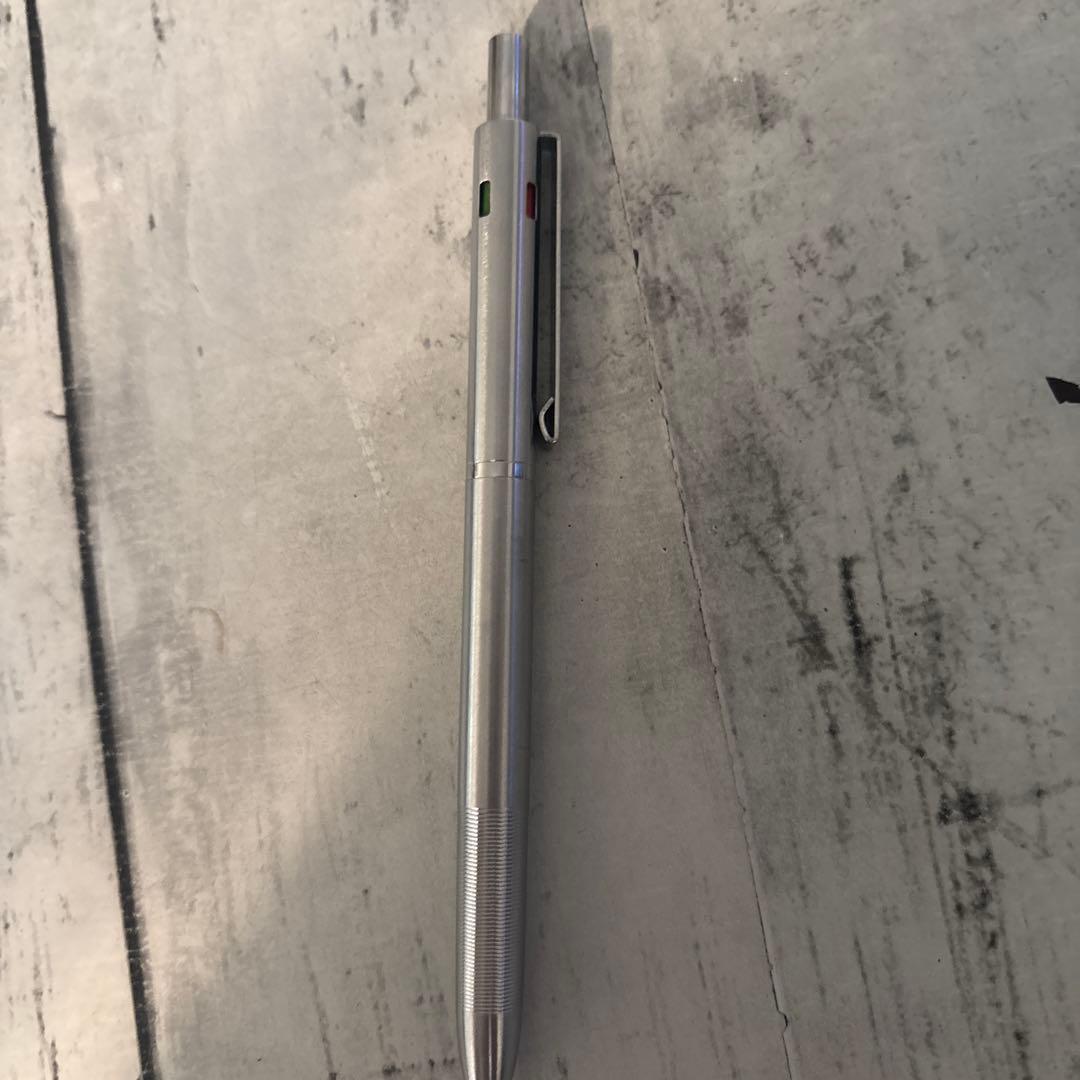 ZEBRA 振り子式　4色ボールペン　廃番