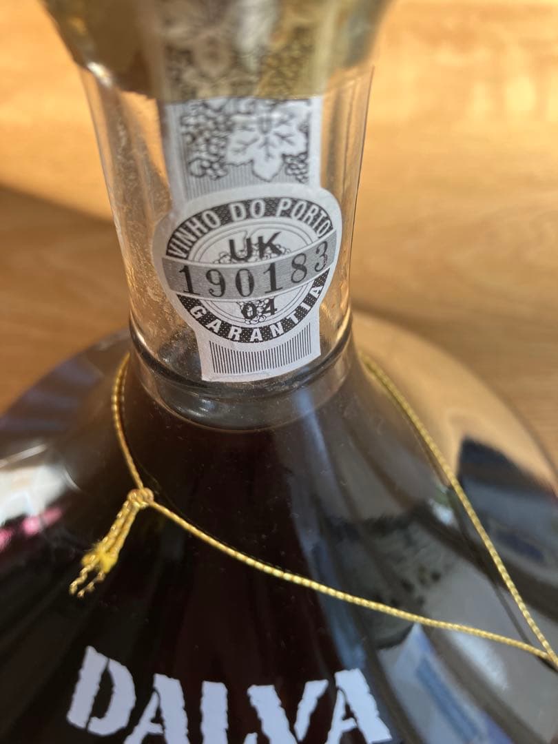 デキャンタボトル　DALVA ポートワイン 10年熟成（2011年瓶詰）