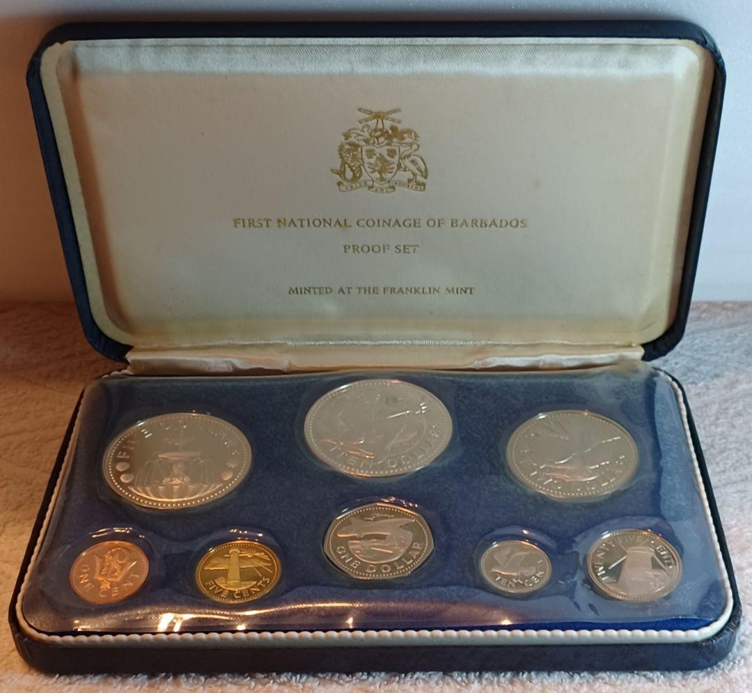 バルバドス初の国家貨幣プルーフセット 日本の種子島と同じくらいの面積の小さな島国