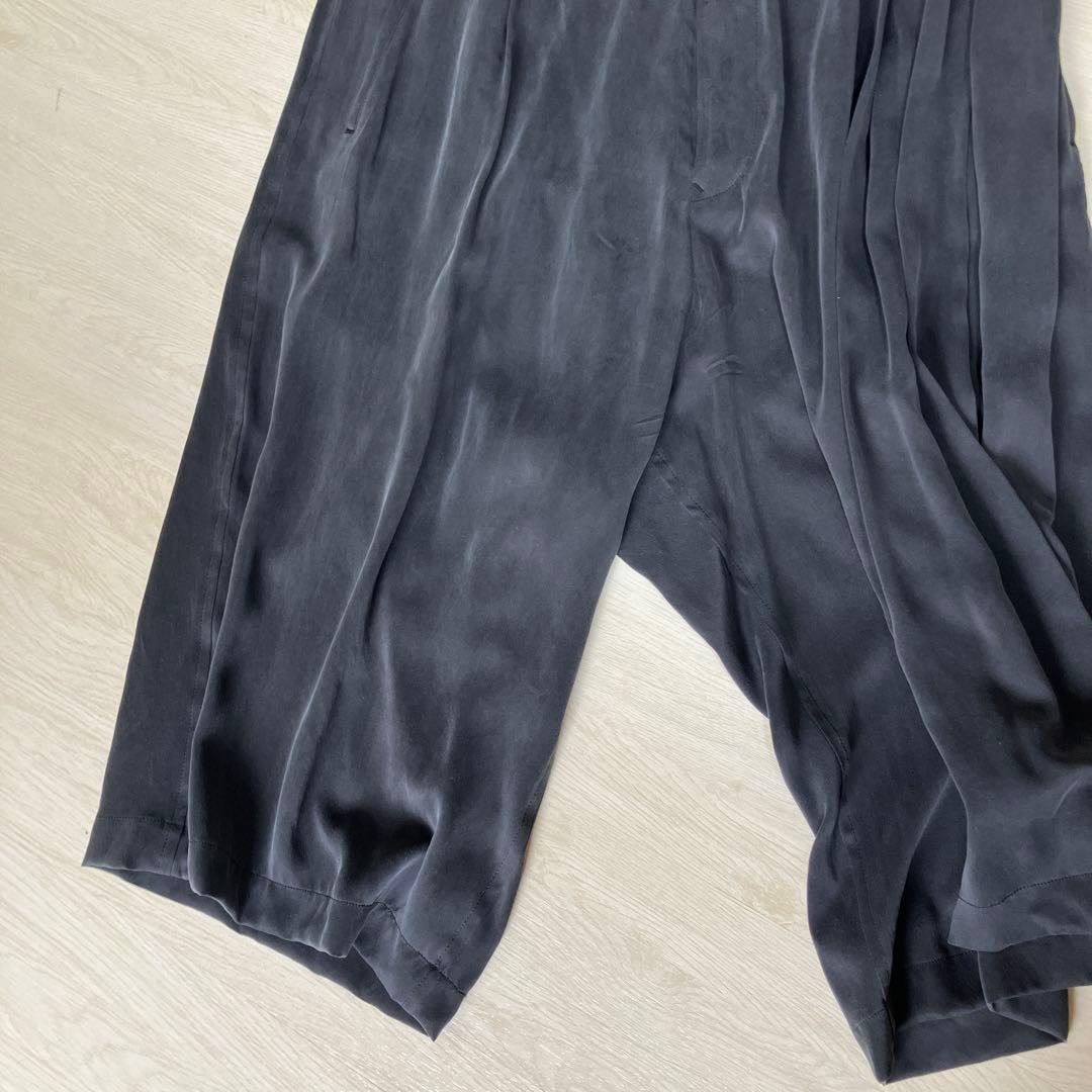 ヨージヤマモト　　 黒のプリーツキュロットパンツ