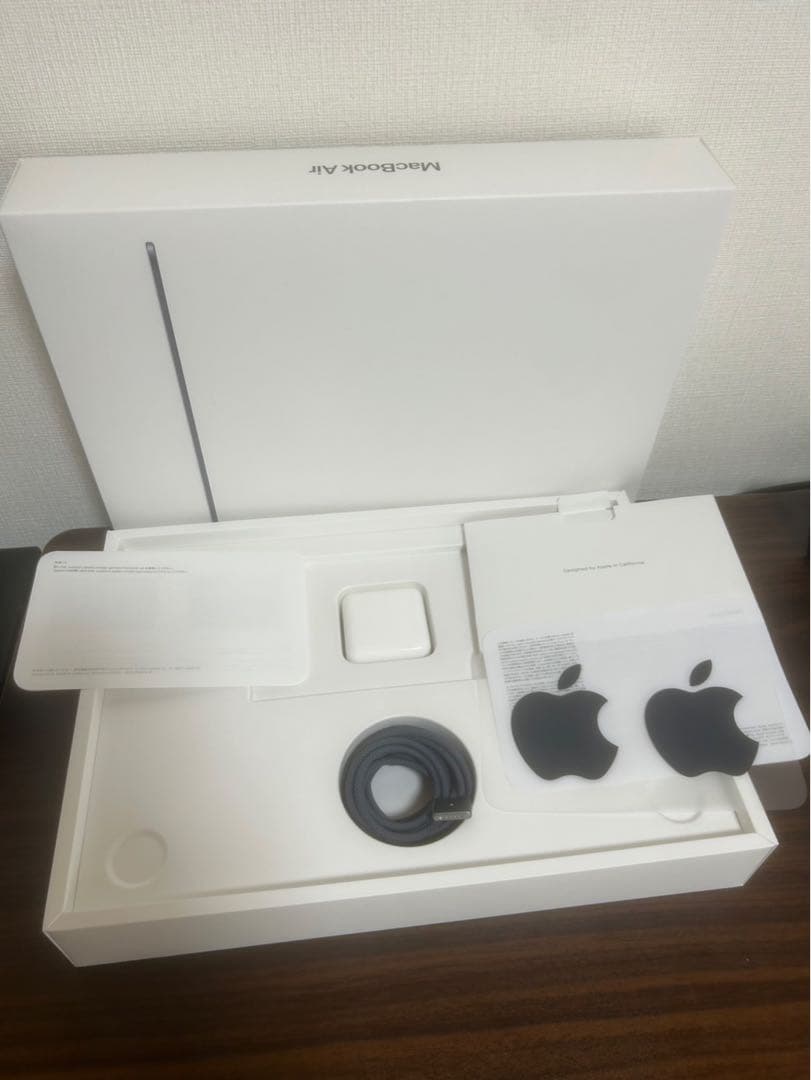 MacBook Air 13.6インチ　メモリ8GB 512GB Apple