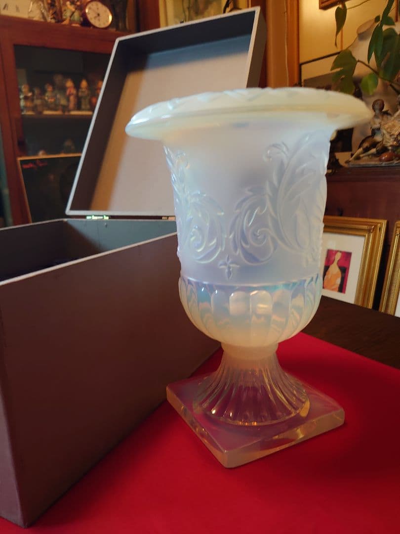 オパールセント クリスタルフラワーベース(共箱付き)