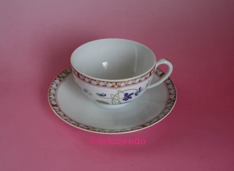 アビランド アンペラトリスユジェニー　カップ＆ソーサー　リモージュ ２４８８