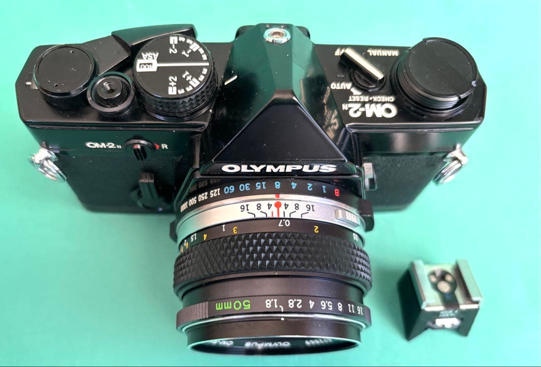 ★ OLYMPUS OM-2N BLACK + 標準レンズ 50mm