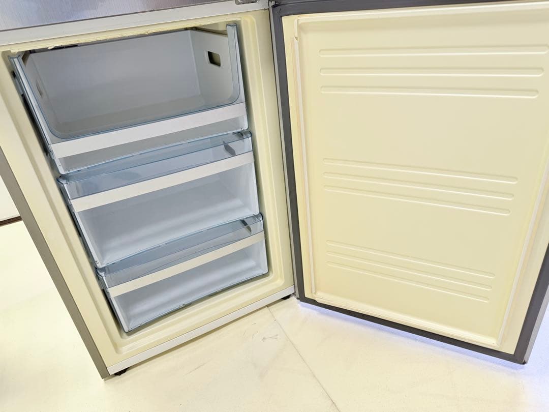 シルバー 2ドア冷蔵庫　Haier +冷凍冷咸庫+JR-NF305AR