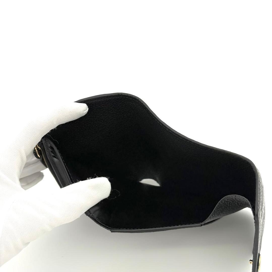 ルイヴィトン 折財布 モノグラム アンプラント ヴィクトリーヌ 黒 2392