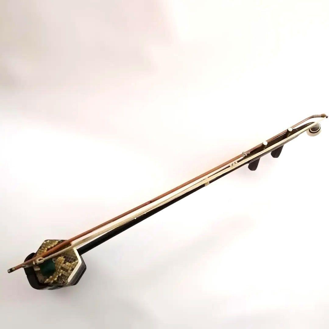 二胡　中国弦楽器　民族楽器　蛇革　ソフトケース付