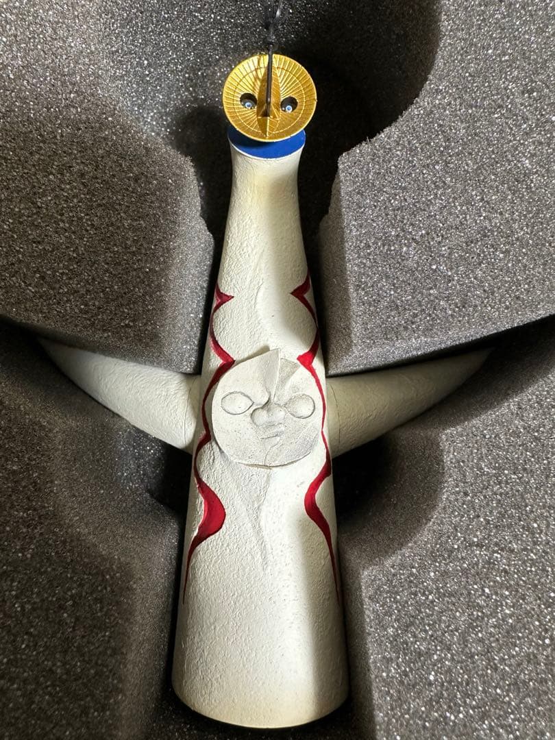 岡本太郎生誕100年特別記念　太陽の塔　1/500スケールポリストーン製彫像