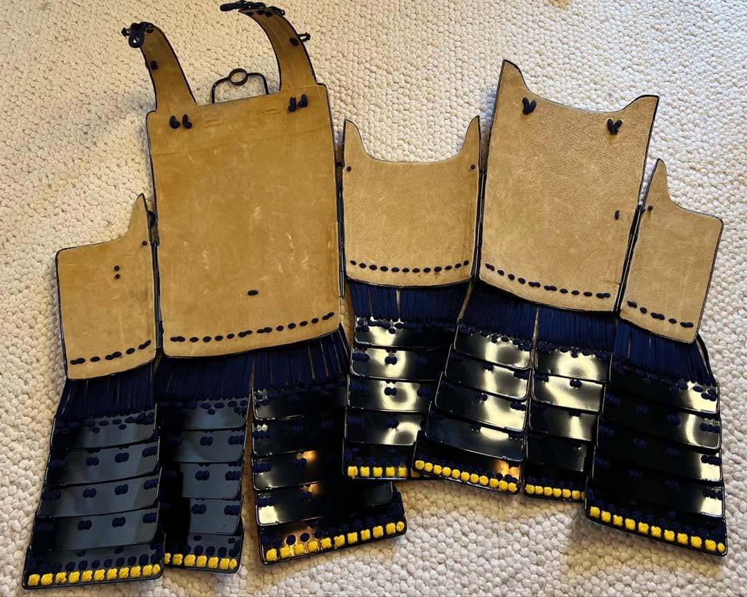 新品同様美品！『薩摩国住光忍十一代作』日本 甲冑 当世具足『 鎧 一式』 等身大