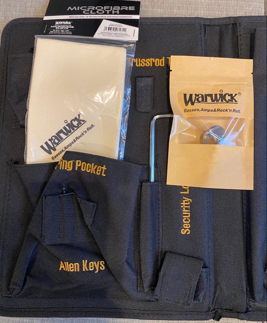 新品同様 Warwick Pro Series Streamer CV4 TS