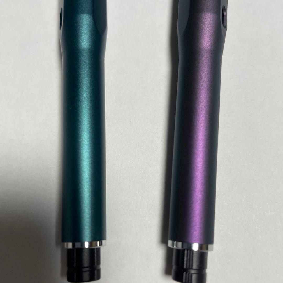 クルトガダイブ　デンスグリーン　オーロラパープル