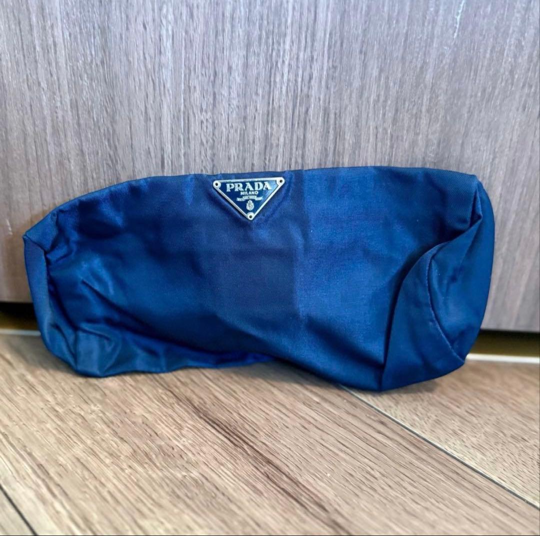 PRADA ブラック ショルダーバッグ&ネイビーポーチセット