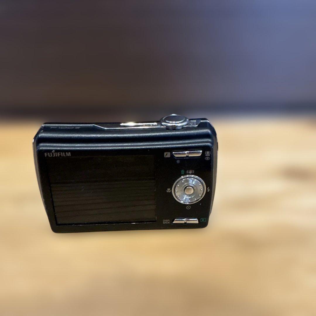 動作未確認 FUJIFILM FINEPIX F100fd ジャンク