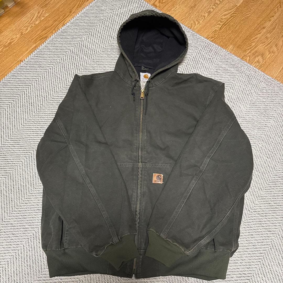Carhartt ダークグリーン フード付きジャケット