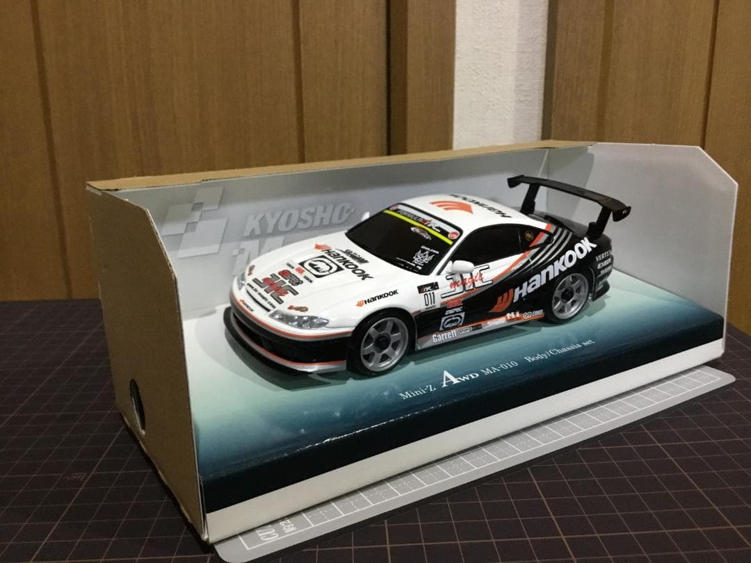 ミニッツ　 フォーミュラⅮ　Silvia　S15ボディ・シャシーセット （新品）