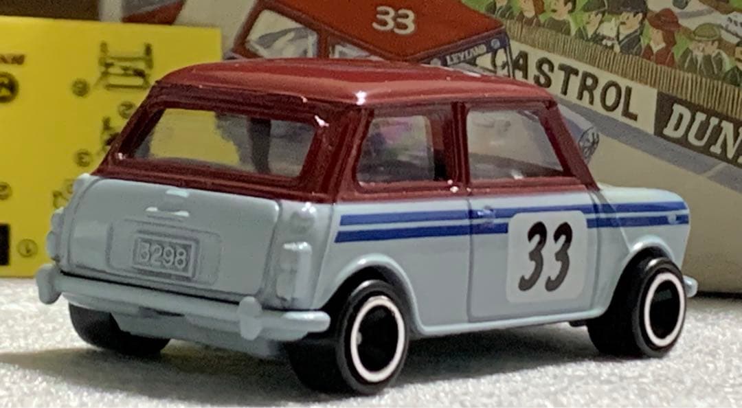 トミカ ミニクーパー ディンキーミニ ミニック