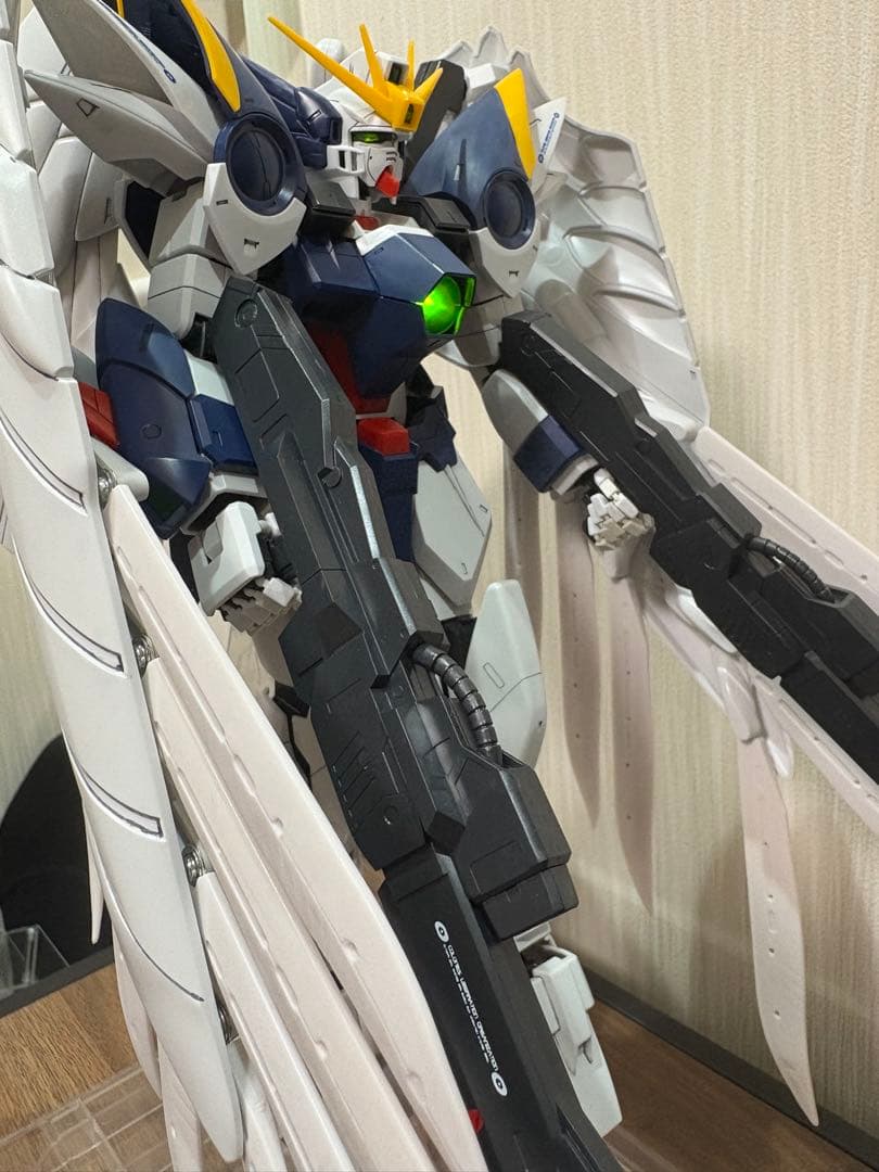 PG ウィングガンダムゼロカスタム完成品