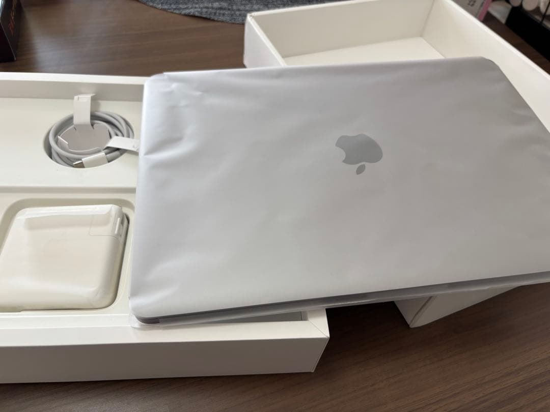 【高性能・美品】MacBook Pro M1 13インチ 16GB 512GB