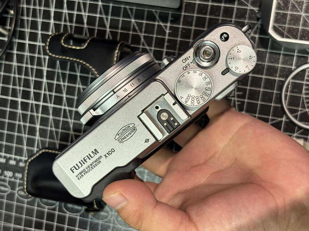 デジタルカメラ Fujifilm X100