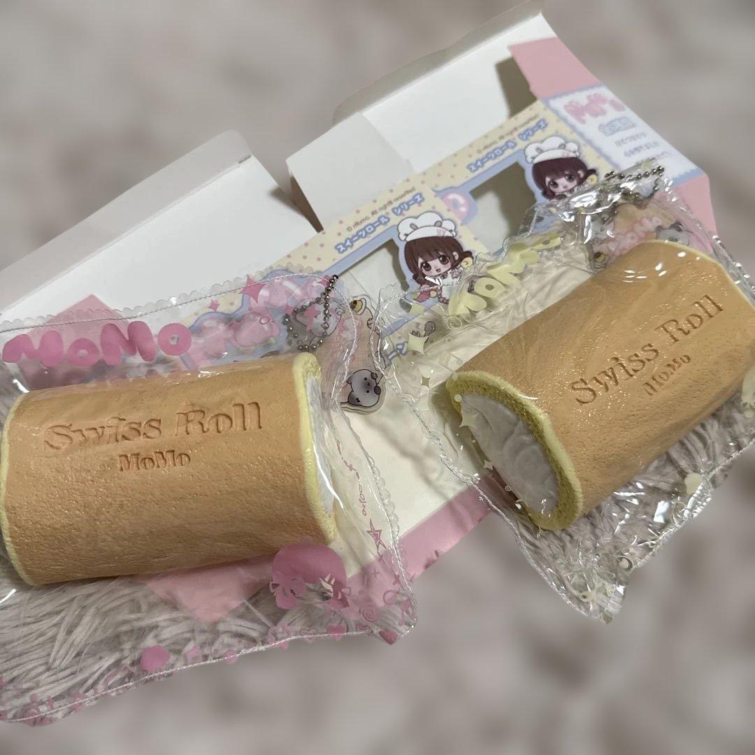 【新品】momo スクイーズ スイーツロール