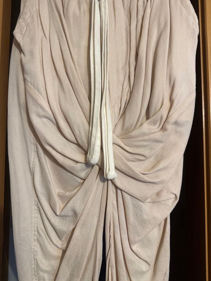 ユリウス　シャーリングドレープサルエルパンツ　オフホワイト　希少サイズ最小