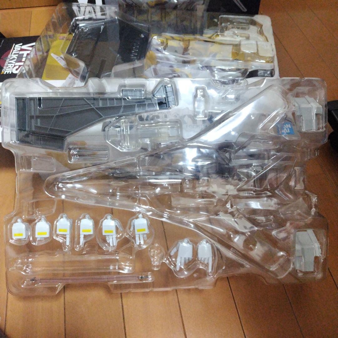 DX超合金VF-1S ロイフォッカースペシャル＋スーパーパーツ、反応弾(TV版)