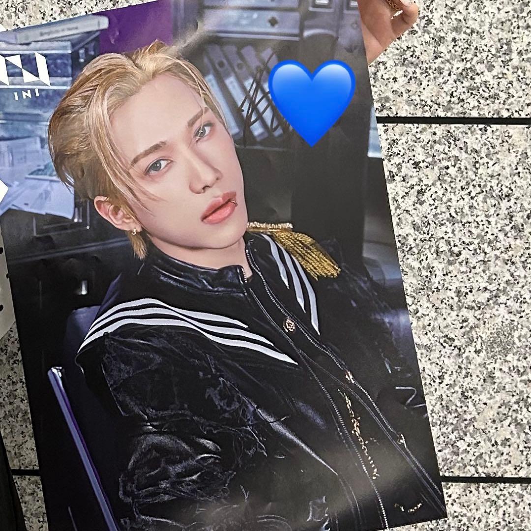 INI池崎理人 サイン