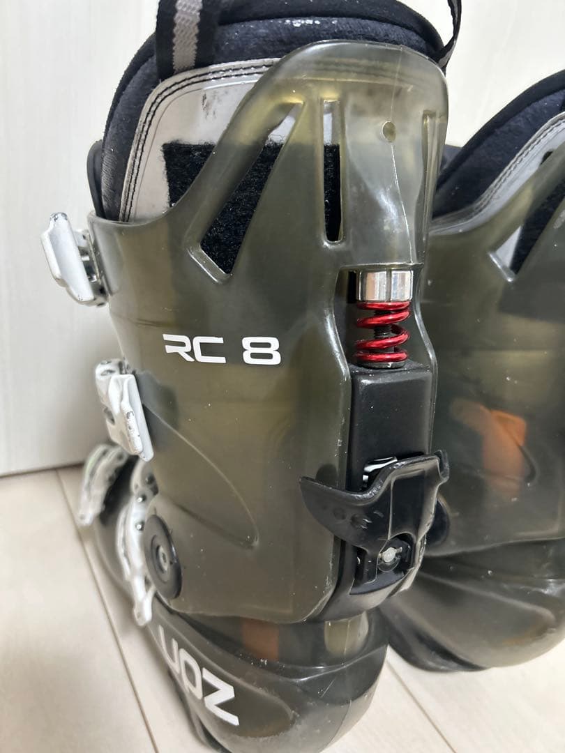 UPZ RC 8 スノーボード　ハードブーツ