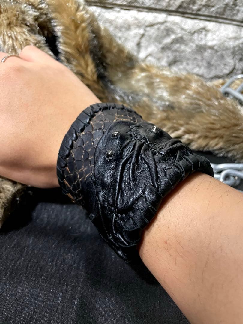 ilyN DPS_002 レザーバングル　kmrii