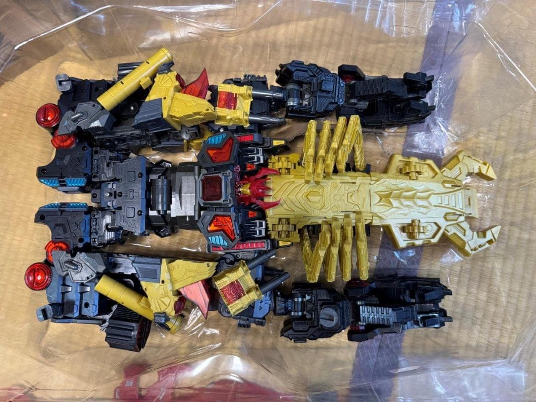 Maketoys Citybot MCB-03P デビルスティンガー 中古