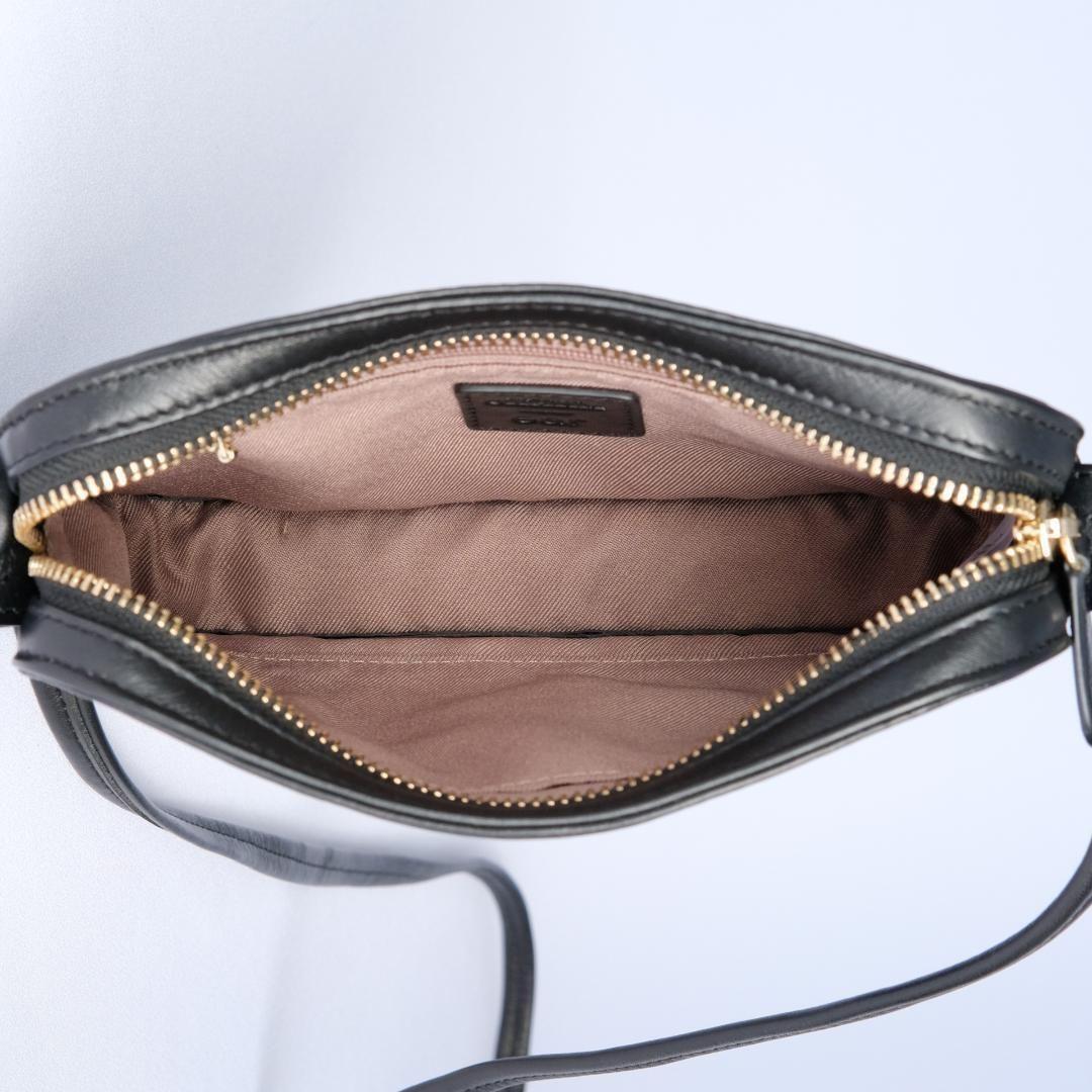 【美品】イアパピヨネ ブルックリン キリン ミニショルダー 斜めがけ 黒 レザー