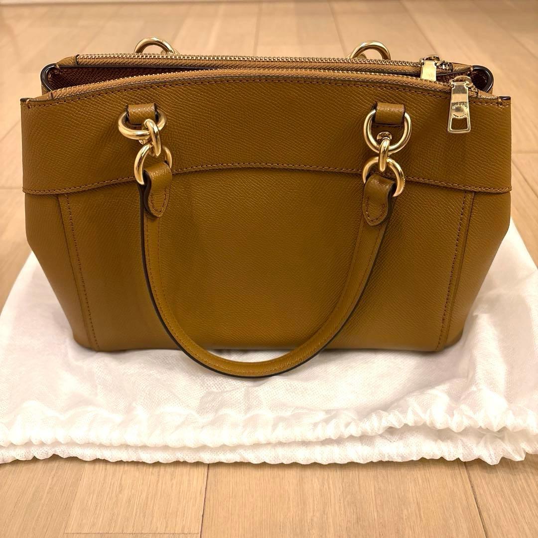 コーチ　ショルダーバッグ　ベージュ