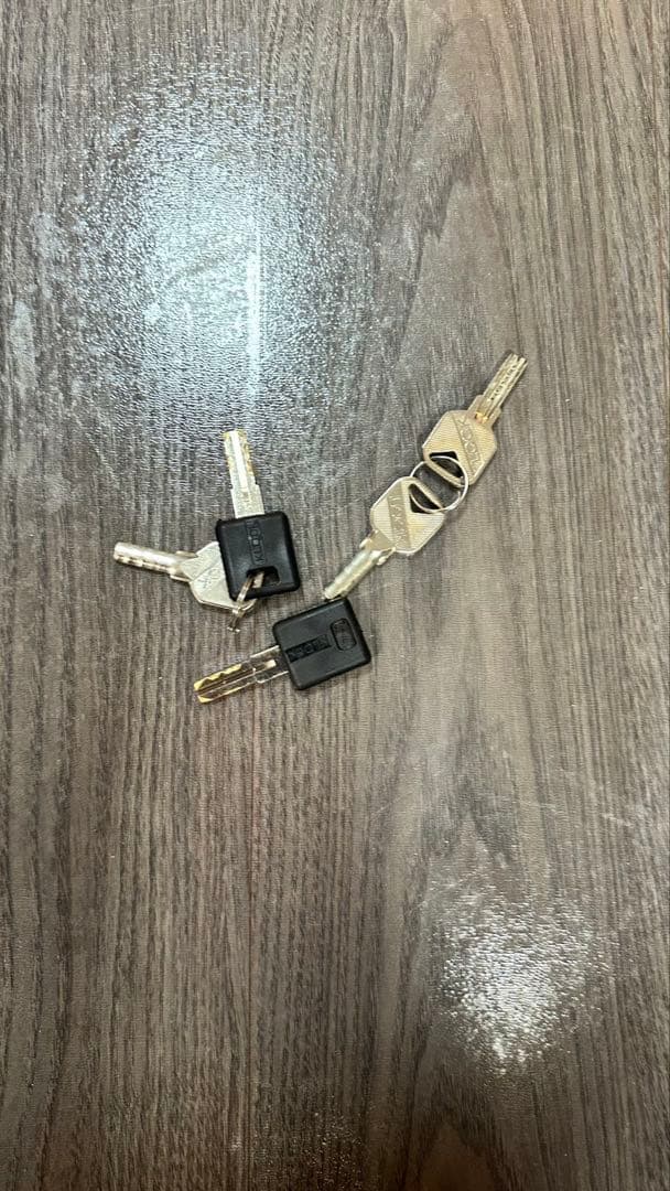 【I law light】ハンドルロック、タイヤロック　セット