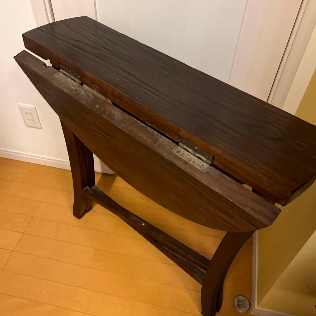 海外のハンドメイドアンティークテーブル