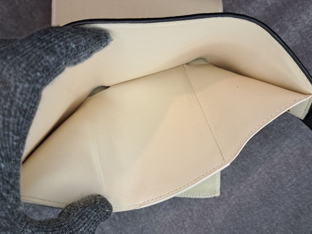 ルイヴィトン　 M80300 ポルトフォイユ・ポンヌフ コンパクト