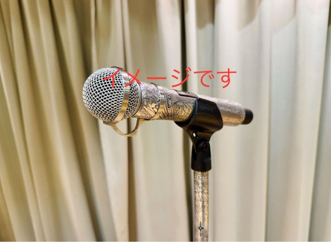 HYDE マイク型 ペンダント　バッグチャーム　ネックレス グミ　ゴールド賞