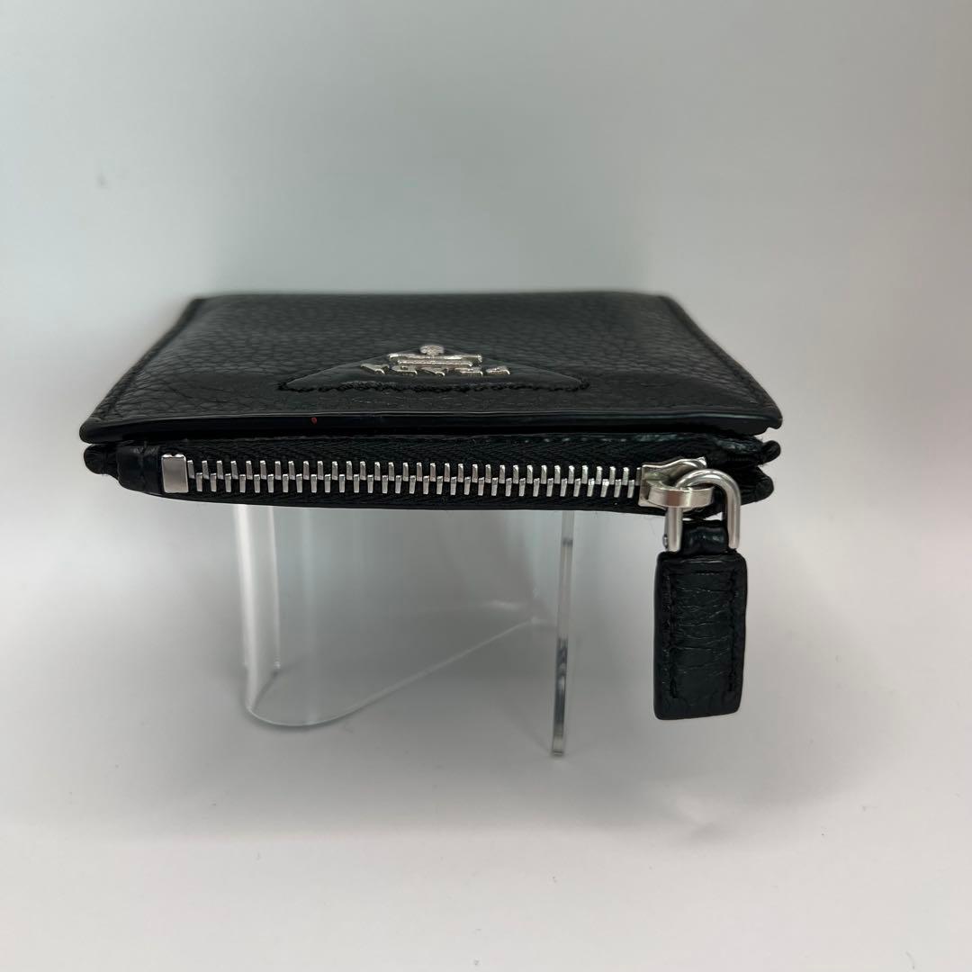 PRADA 二つ折り財布　ブラック　ヴィッテロダイノ　2ML049　レザー　財布