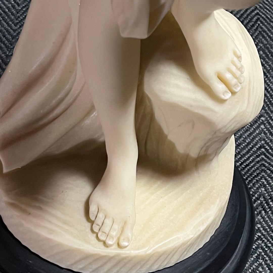 湯浴みするヴィーナス￼￼/彫刻/大理石調/￼オブジェ/置物/高さ￼40cm
