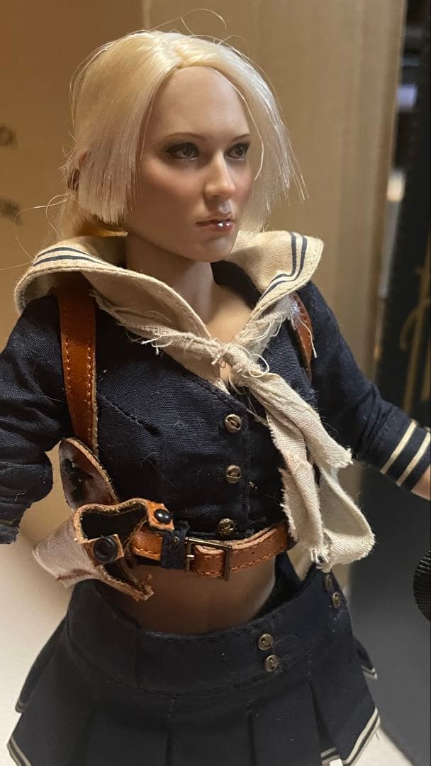 ホットトイズ　フィギュア　サッカーパンチ　Babydoll 12インチフィギュア